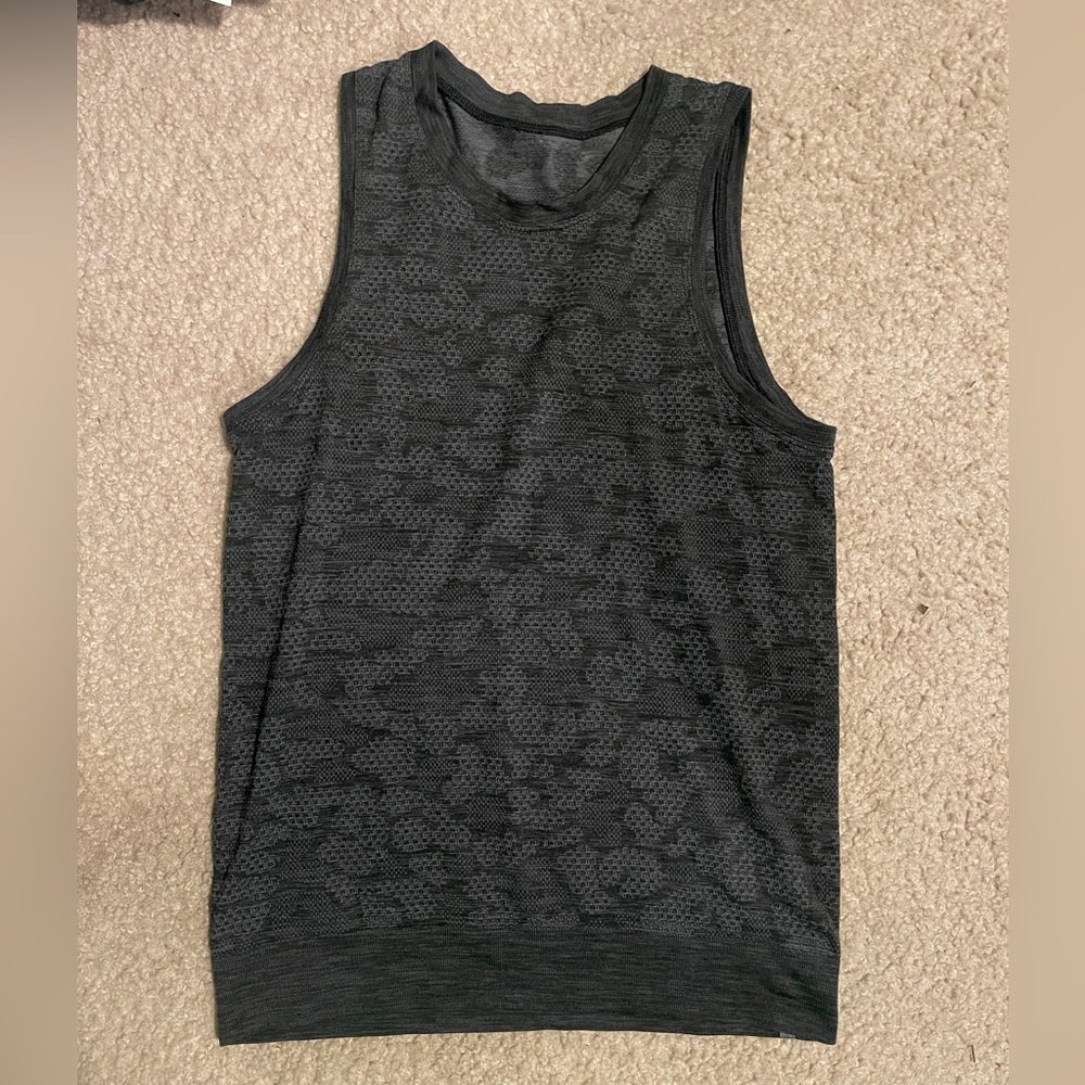 Lululemon swiftly breeze tank top grey size 4